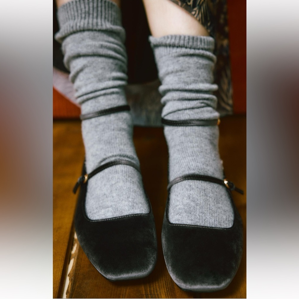 Zara Gray Velvet Ballet Flats shoes Buckle Strap Mary Jane Square size 9 40 NWT - Picture 4 of 12